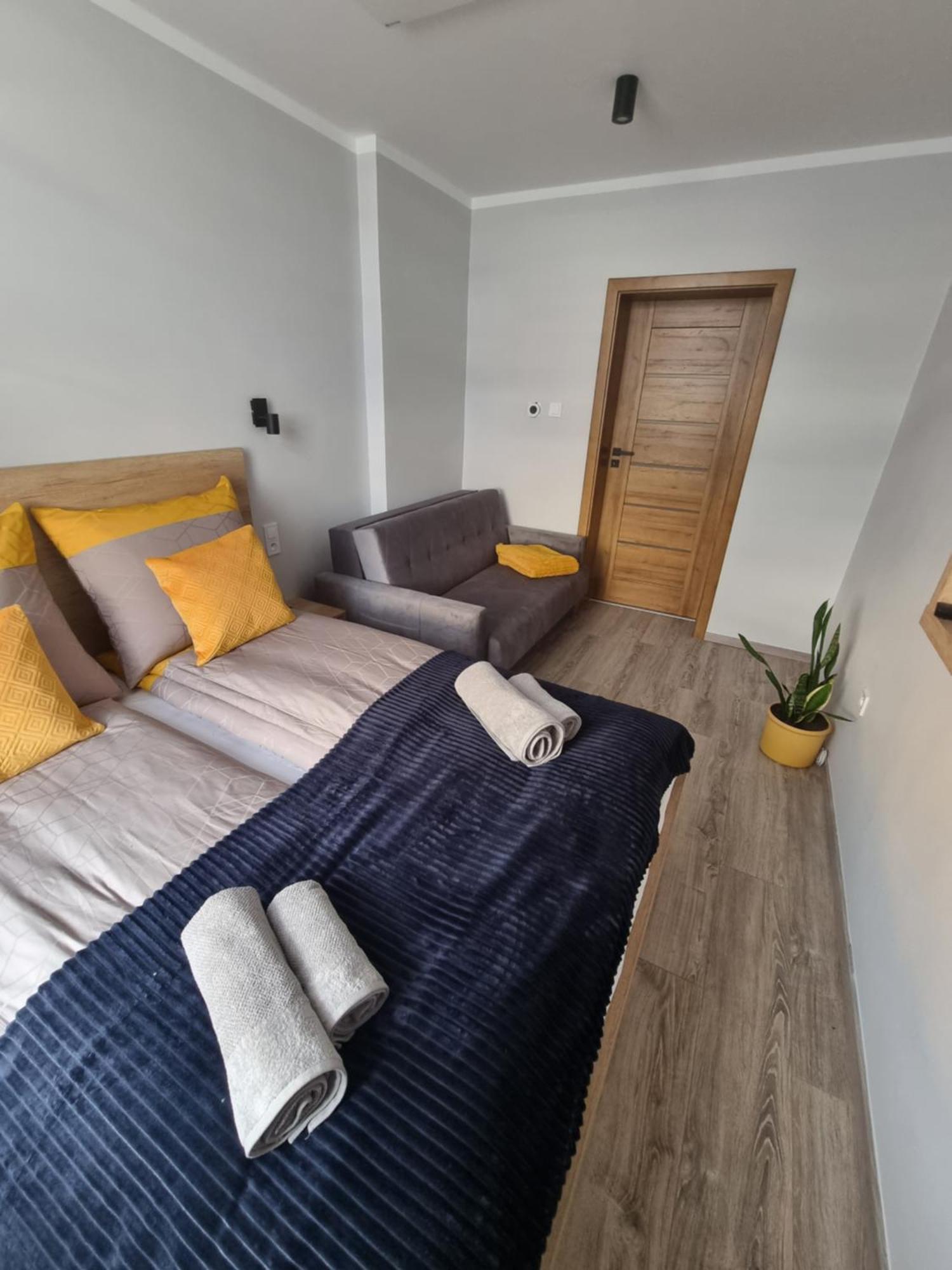 Apartament Lux Lemon เยเลเนียกูรา ภายนอก รูปภาพ